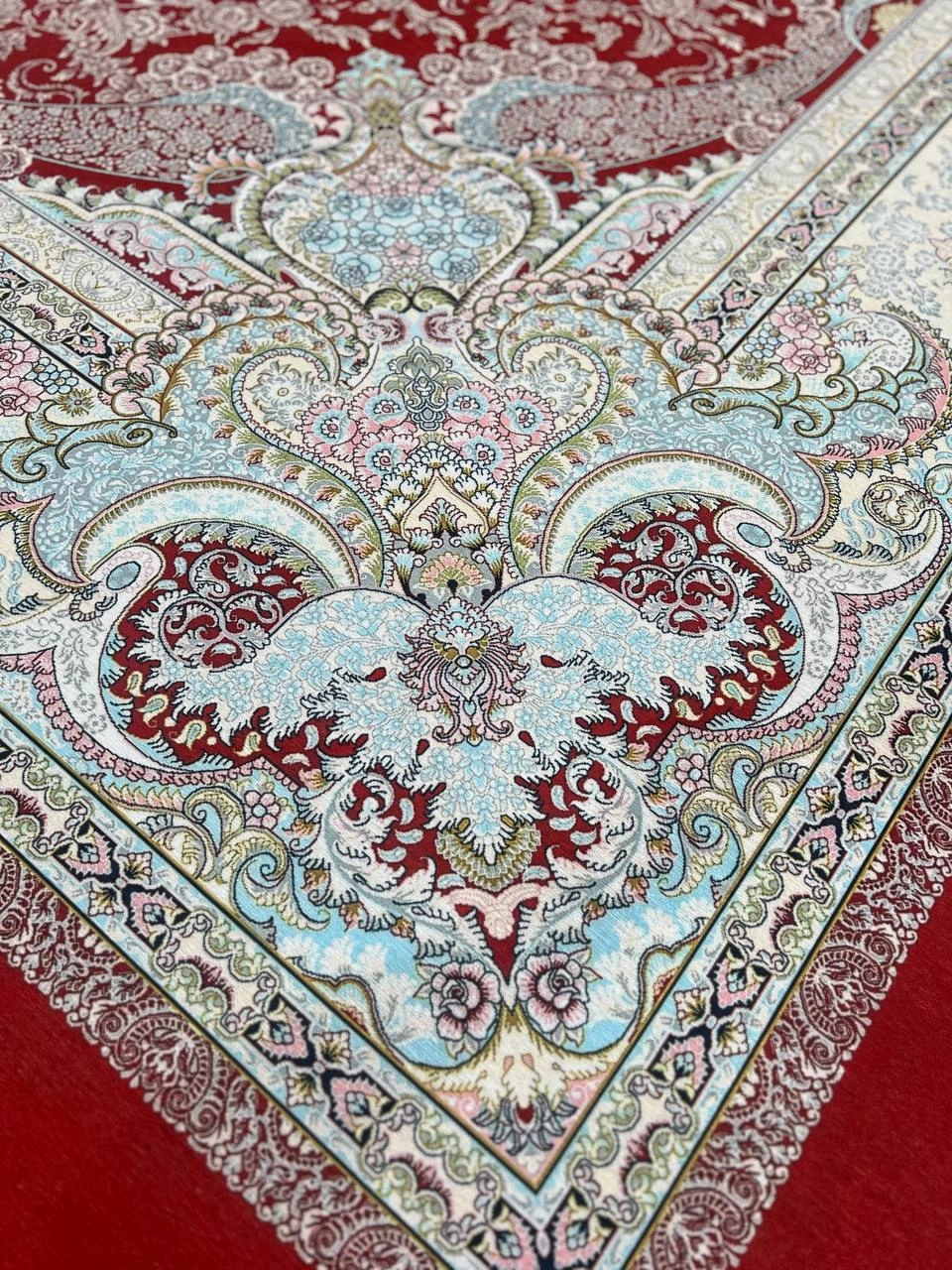فرشینه مخمل شانل ترک طرح ترنج کد ۷۰۵