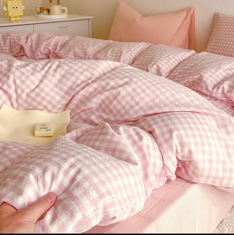 روتختی یک رو چاپی پینترستی ساده و کیوت (جنس نخ میکروتنسل) طرح چهارخونه صورتی