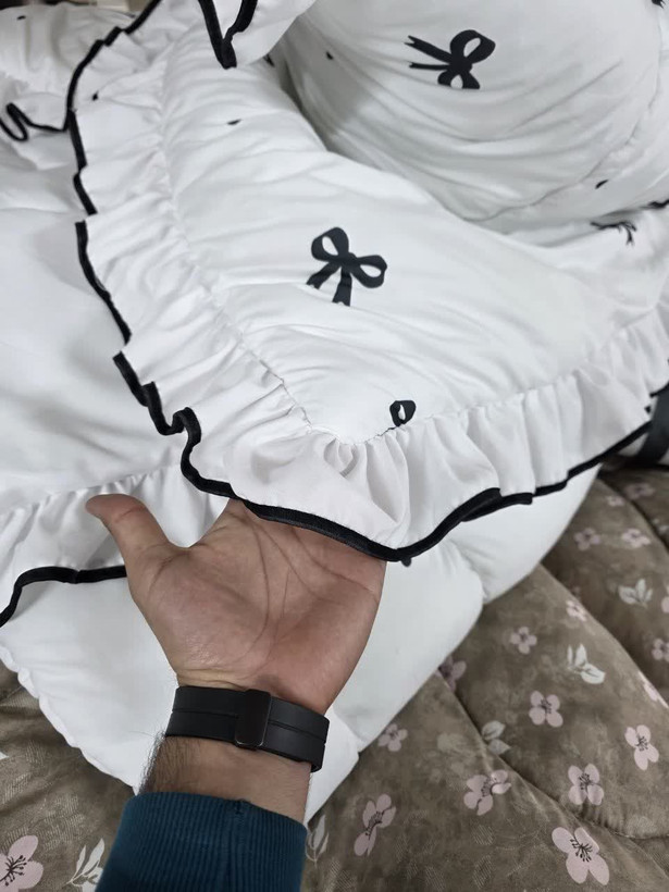 روتختی چین دار فولدر یک رو چاپی پینترستی شیک و کیوت (جنس نخ میکروتنسل) مدل پرنسسی طرح پاپیون مشکی زمینه سفید