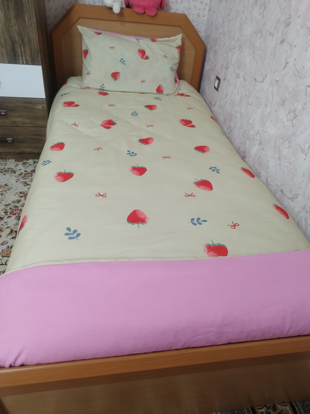 روتختی یک رو چاپی پینترستی ساده و کیوت (جنس نخ میکروتنسل) طرح توت فرنگی